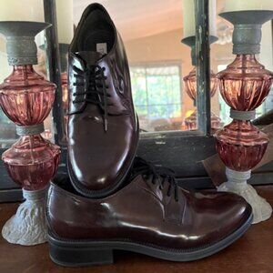 Steve Madden Derby style woman's shoe